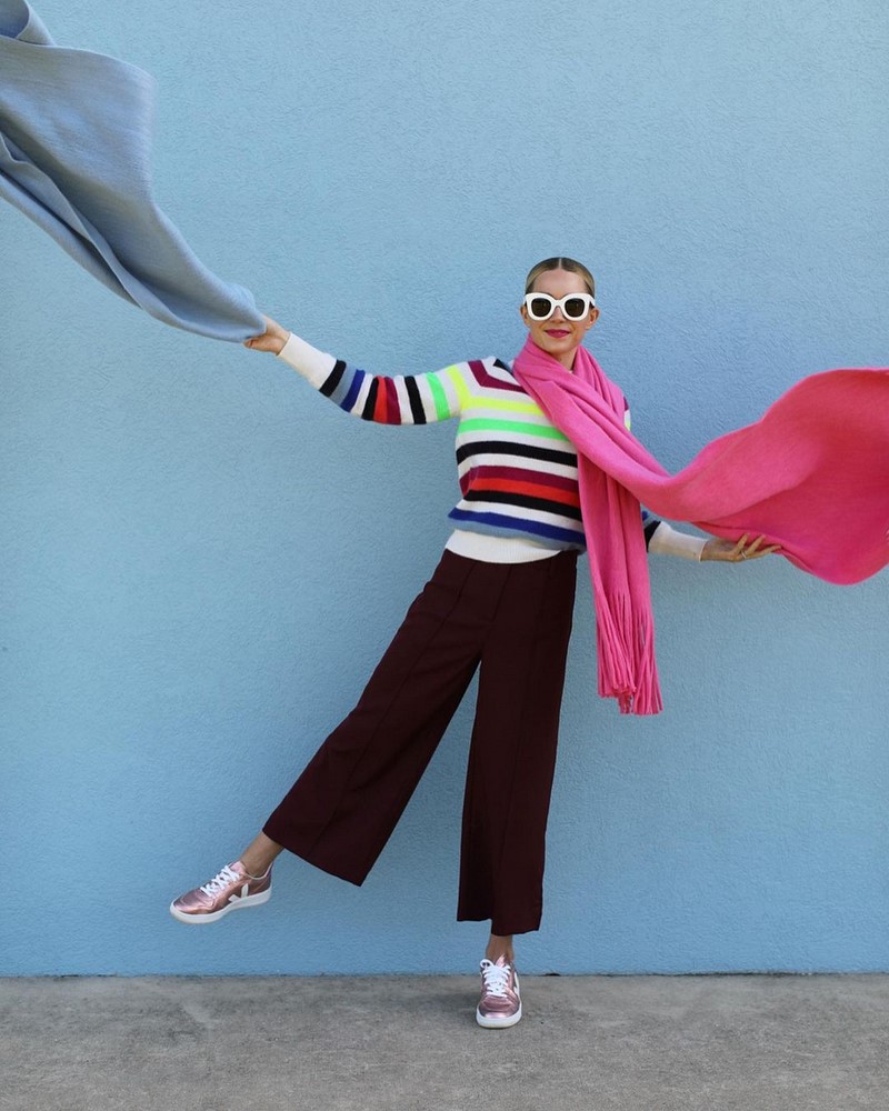 Широкие брюки 2026: топовые новинки в ослепительных образах на фото