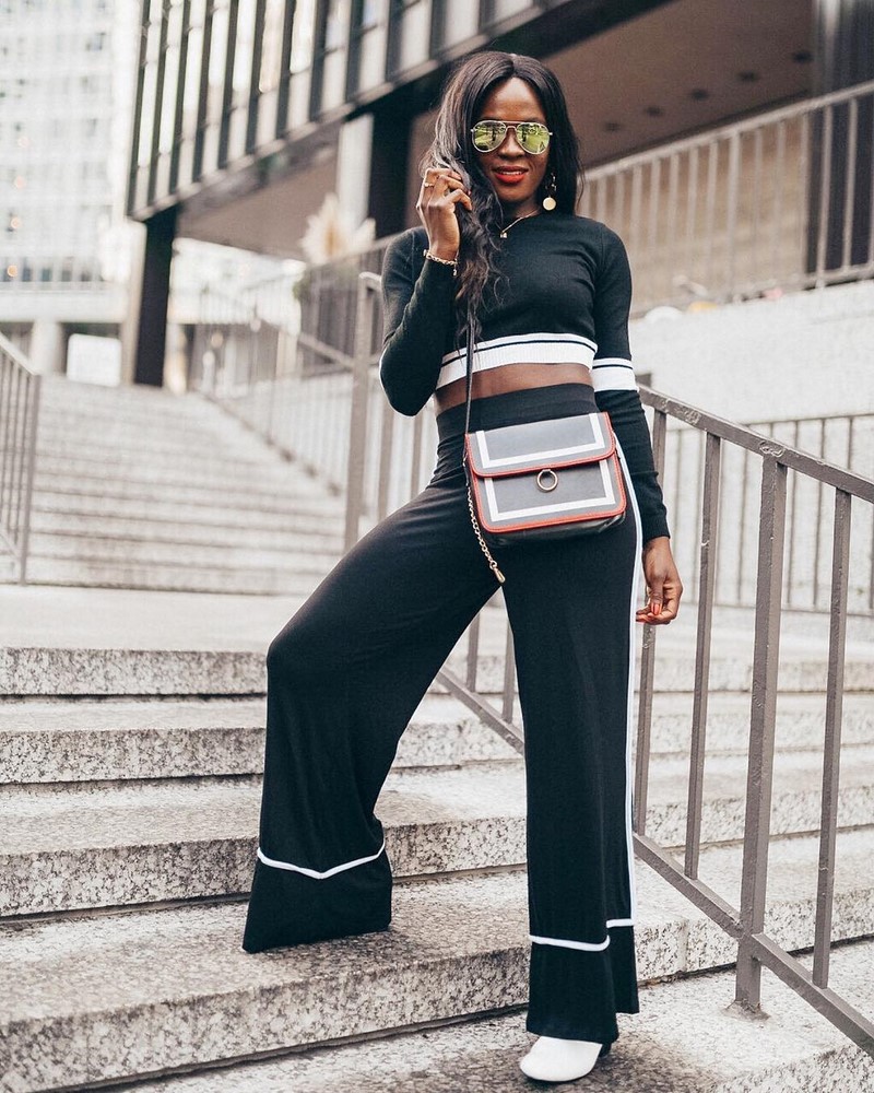 Широкие брюки 2026: топовые новинки в ослепительных образах на фото