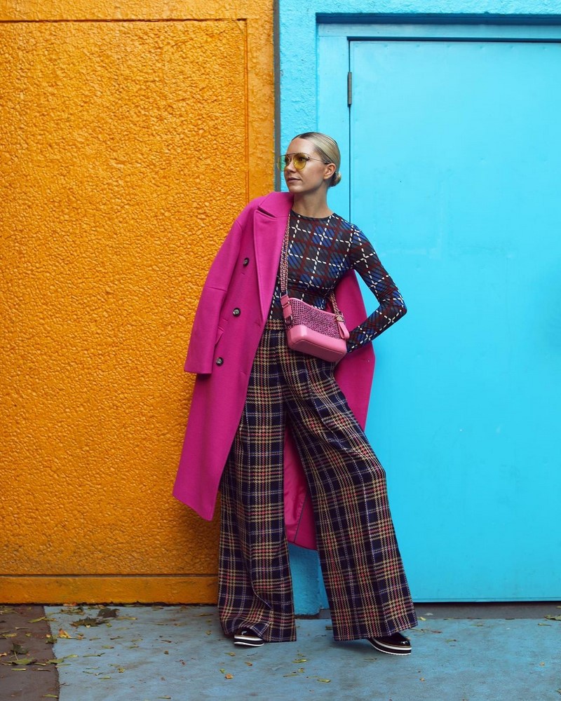 Широкие брюки 2026: топовые новинки в ослепительных образах на фото