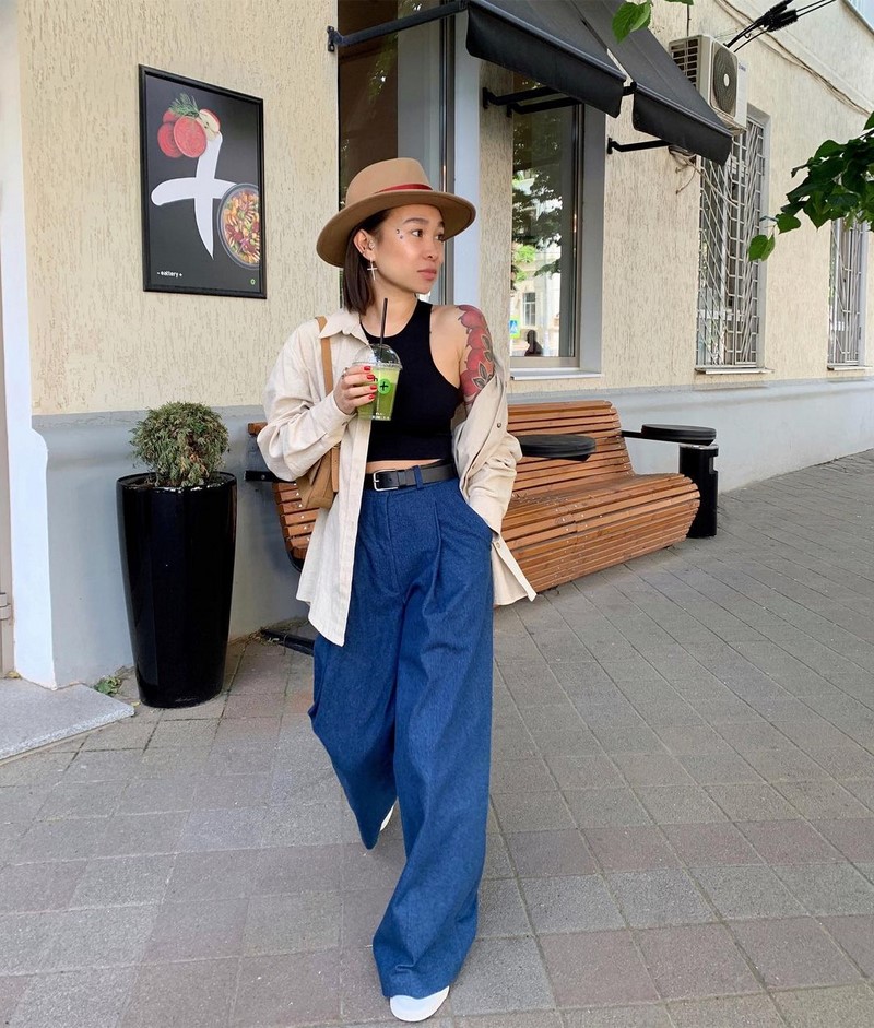 Широкие брюки 2026: топовые новинки в ослепительных образах на фото