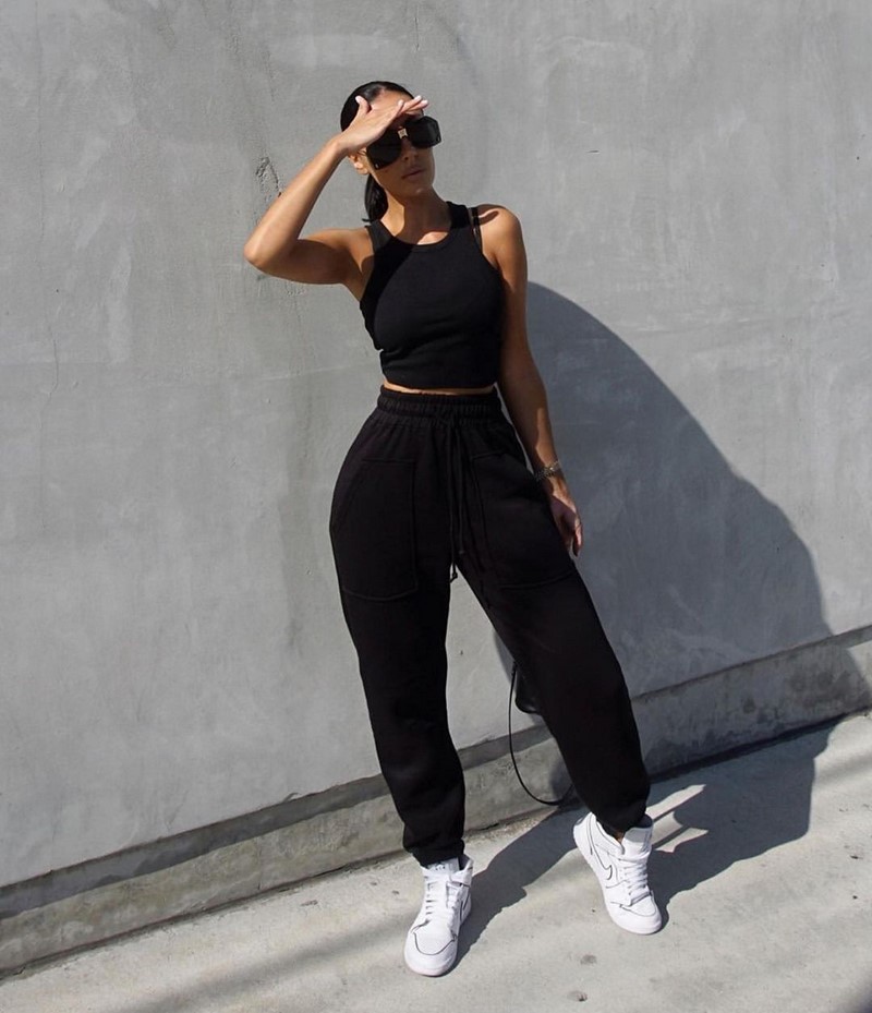 Модные джоггеры 2026: как и с чем носить трендовые брюки?