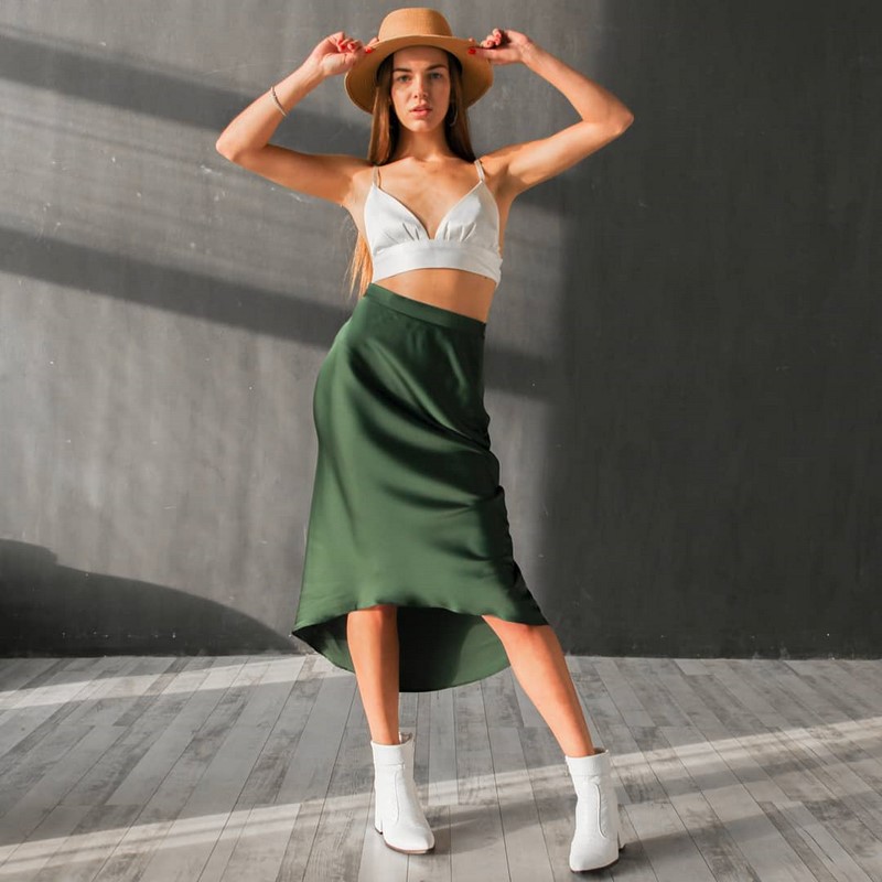 Бельевой стиль 2026: с чем носить одежду в бельевом стиле — фото