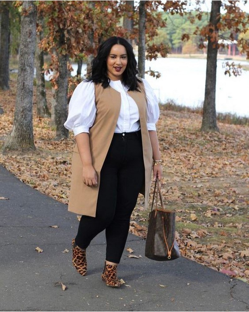 Модные жилеты 2026: тренды и новинки женских жилеток на фото