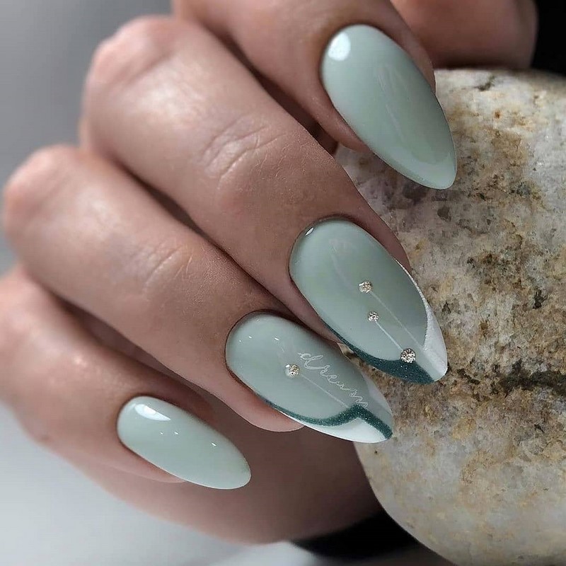 Красивый маникюр сезона осень-зима 2026-2027: фото, новинки, идеи маникюра