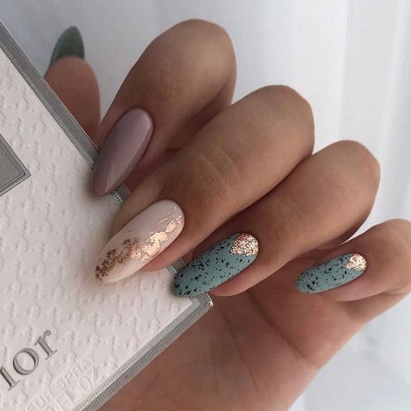 Красивый маникюр сезона осень-зима 2026-2027: фото, новинки, идеи маникюра