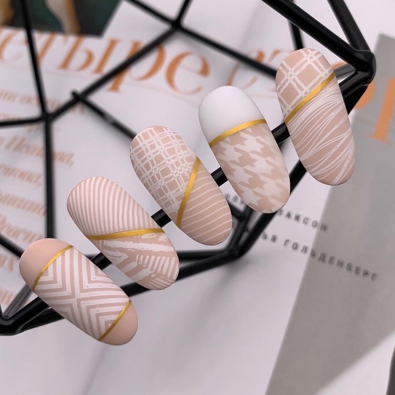 Красивый маникюр сезона осень-зима 2026-2027: фото, новинки, идеи маникюра