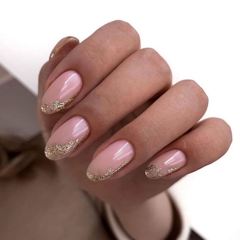 Красивый маникюр сезона осень-зима 2026-2027: фото, новинки, идеи маникюра