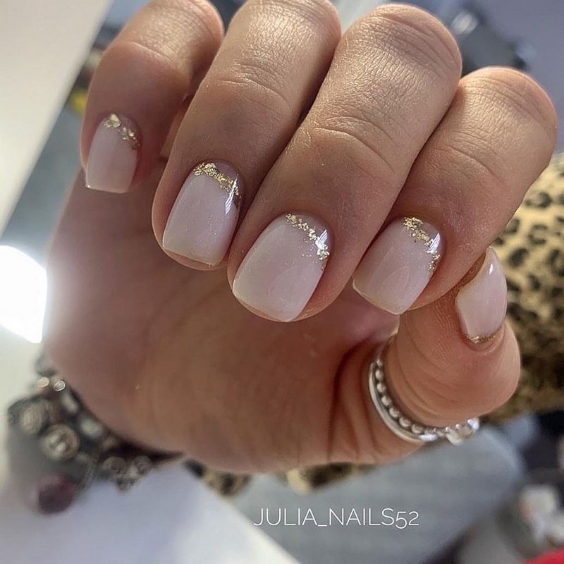 Красивый маникюр сезона осень-зима 2026-2027: фото, новинки, идеи маникюра