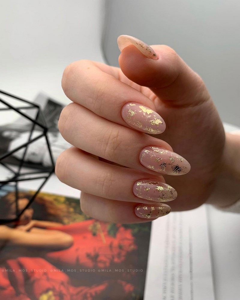 Красивый маникюр сезона осень-зима 2026-2027: фото, новинки, идеи маникюра