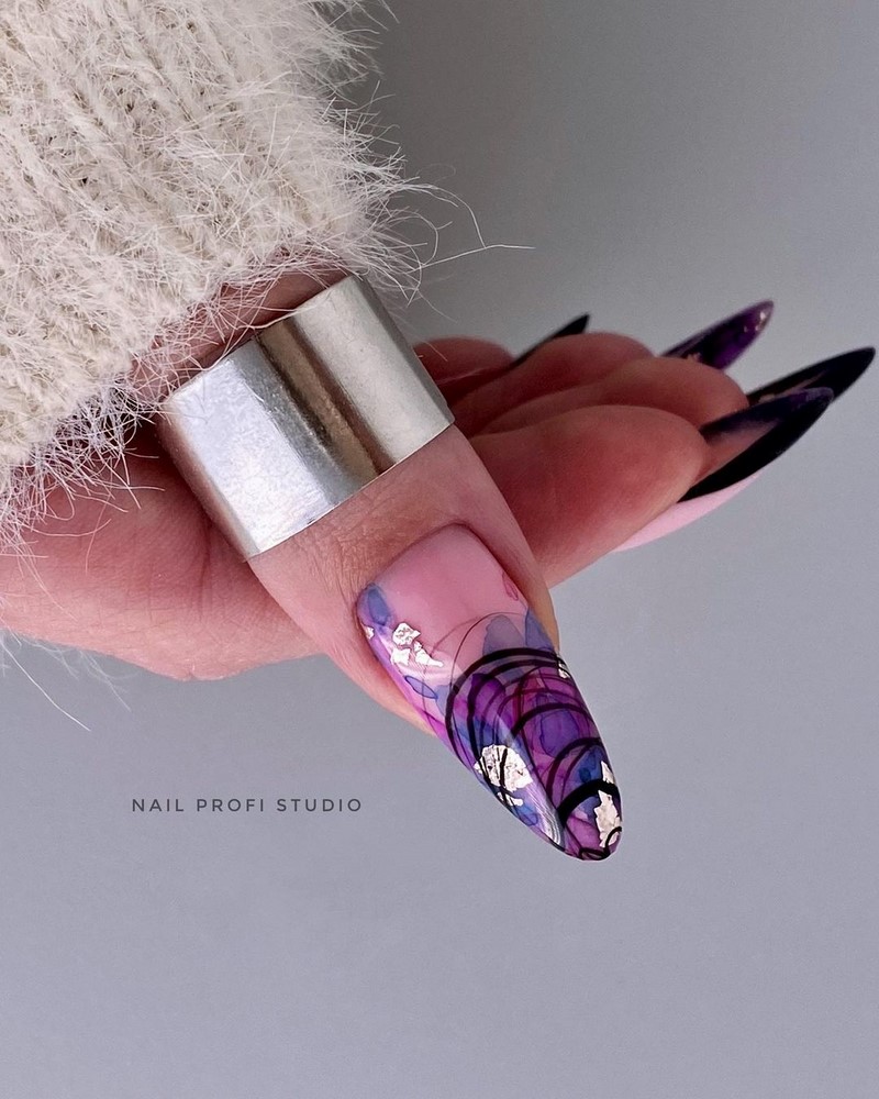 Красивый маникюр сезона осень-зима 2026-2027: фото, новинки, идеи маникюра