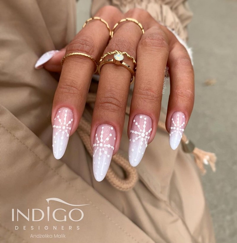 Красивый маникюр сезона осень-зима 2026-2027: фото, новинки, идеи маникюра