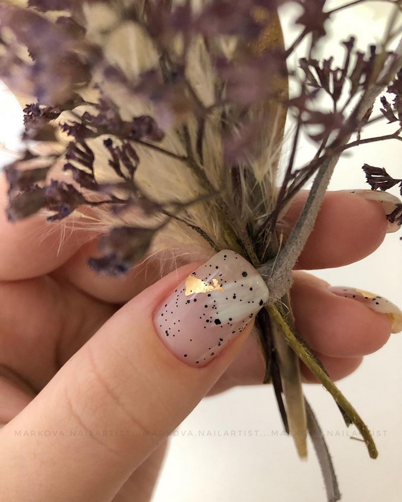 Красивый маникюр сезона осень-зима 2026-2027: фото, новинки, идеи маникюра