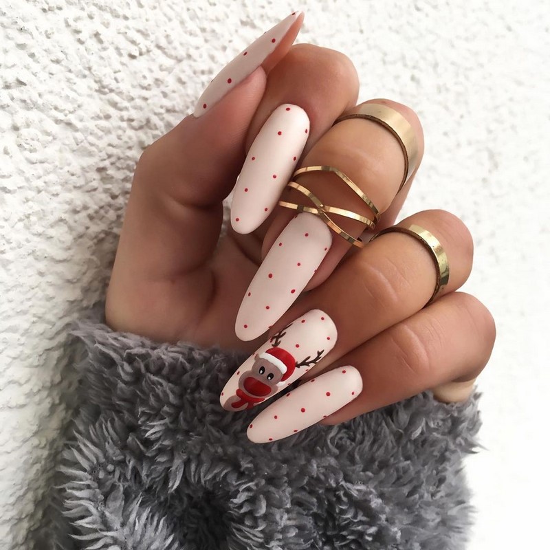 Красивый маникюр сезона осень-зима 2026-2027: фото, новинки, идеи маникюра