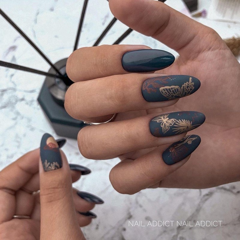 Красивый маникюр сезона осень-зима 2026-2027: фото, новинки, идеи маникюра