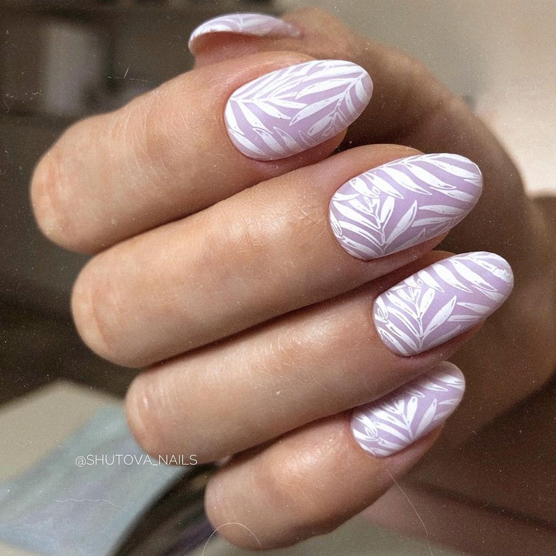 Маникюр зима 2026-2027: фото-новинки зимнего дизайна