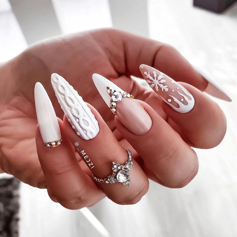 Маникюр зима 2026-2027: фото-новинки зимнего дизайна