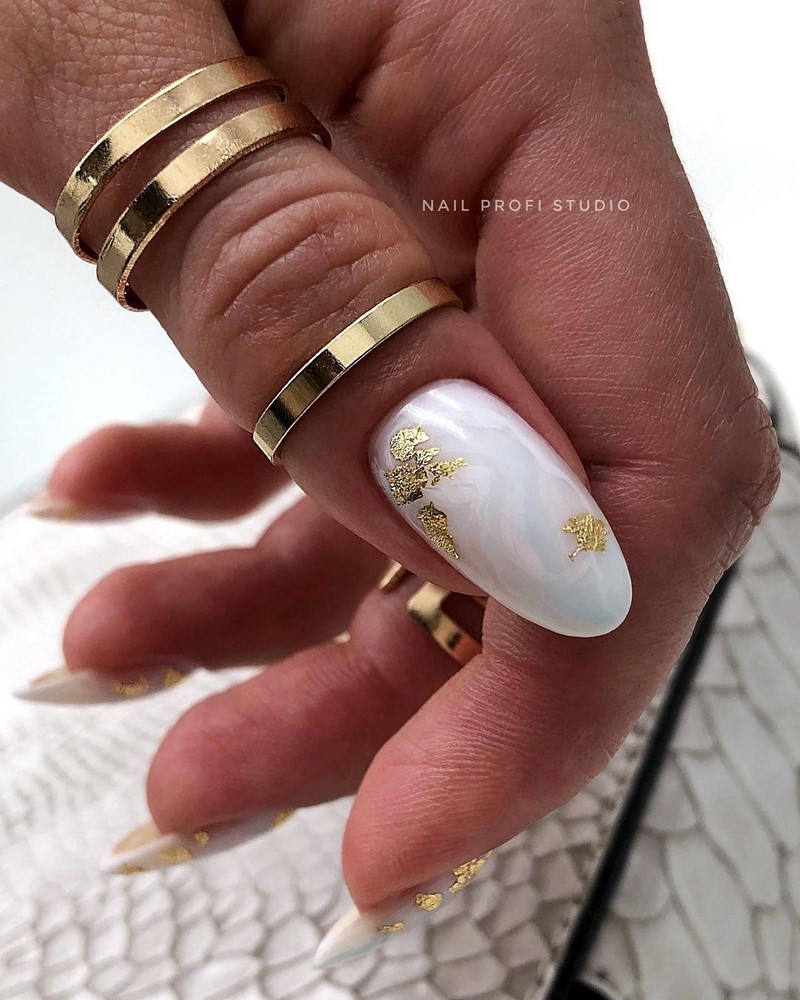 Маникюр зима 2026-2027: фото-новинки зимнего дизайна