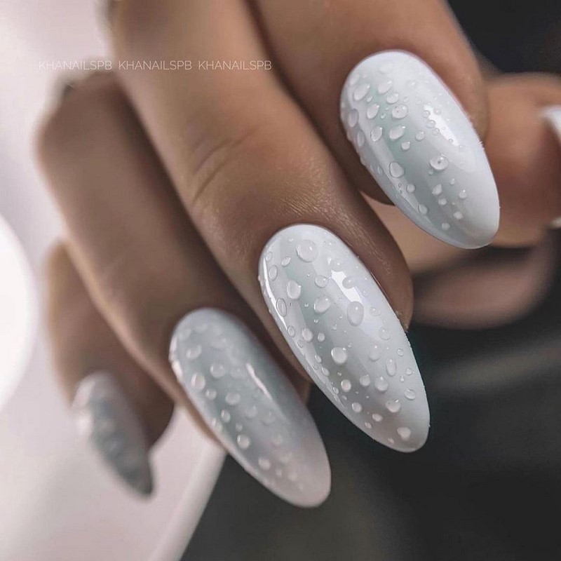 Маникюр зима 2026-2027: фото-новинки зимнего дизайна