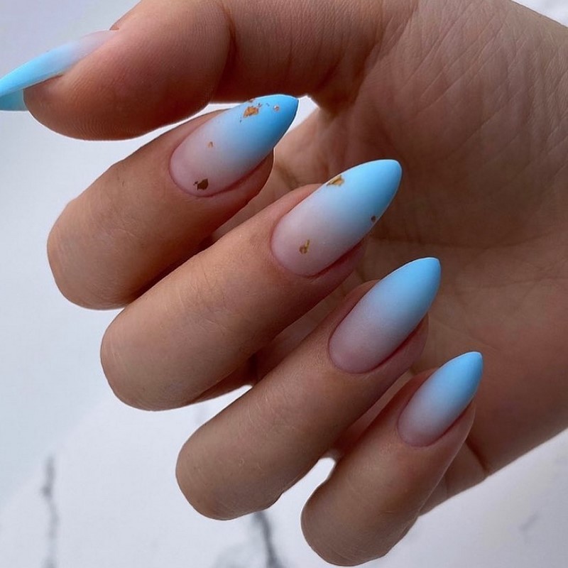 Маникюр зима 2026-2027: фото-новинки зимнего дизайна