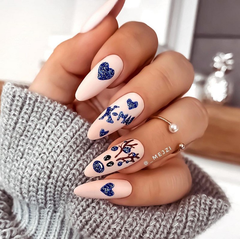 Маникюр зима 2026-2027: фото-новинки зимнего дизайна