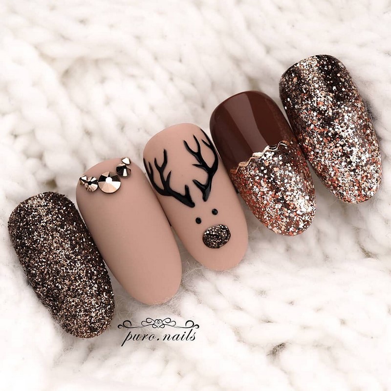 Маникюр зима 2026-2027: фото-новинки зимнего дизайна