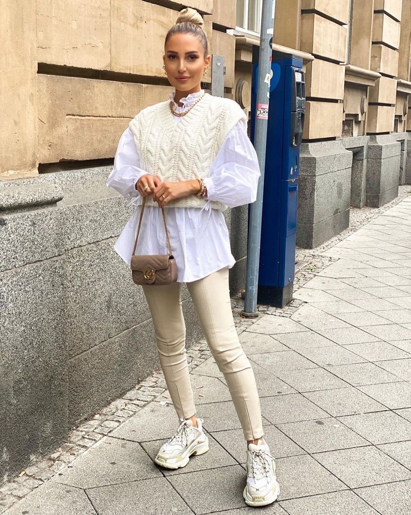 Модные жилеты 2026: тренды и новинки женских жилеток на фото