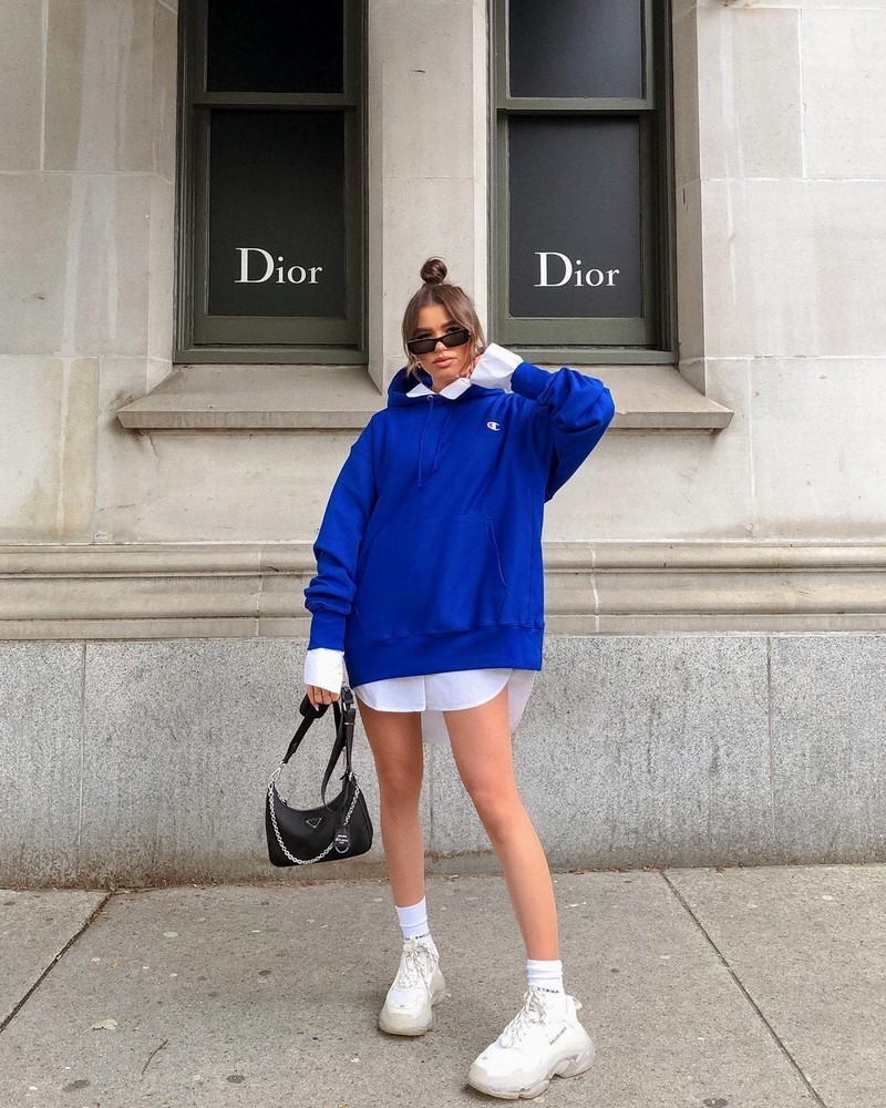 Модные рубашки 2026: главные тренды и фасоны женских рубашек