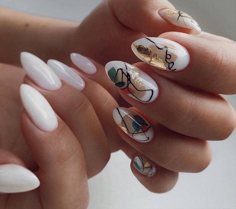 Блестящий маникюр с фольгой 2026 года: лучшие идеи дизайна ногтей с фольгой — фото