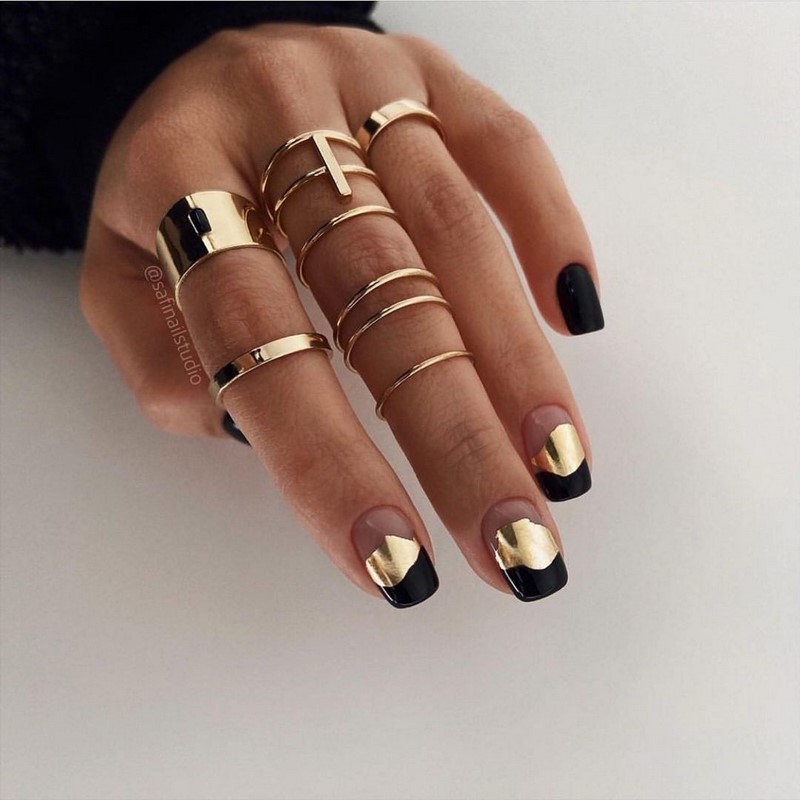 Блестящий маникюр с фольгой 2026 года: лучшие идеи дизайна ногтей с фольгой — фото