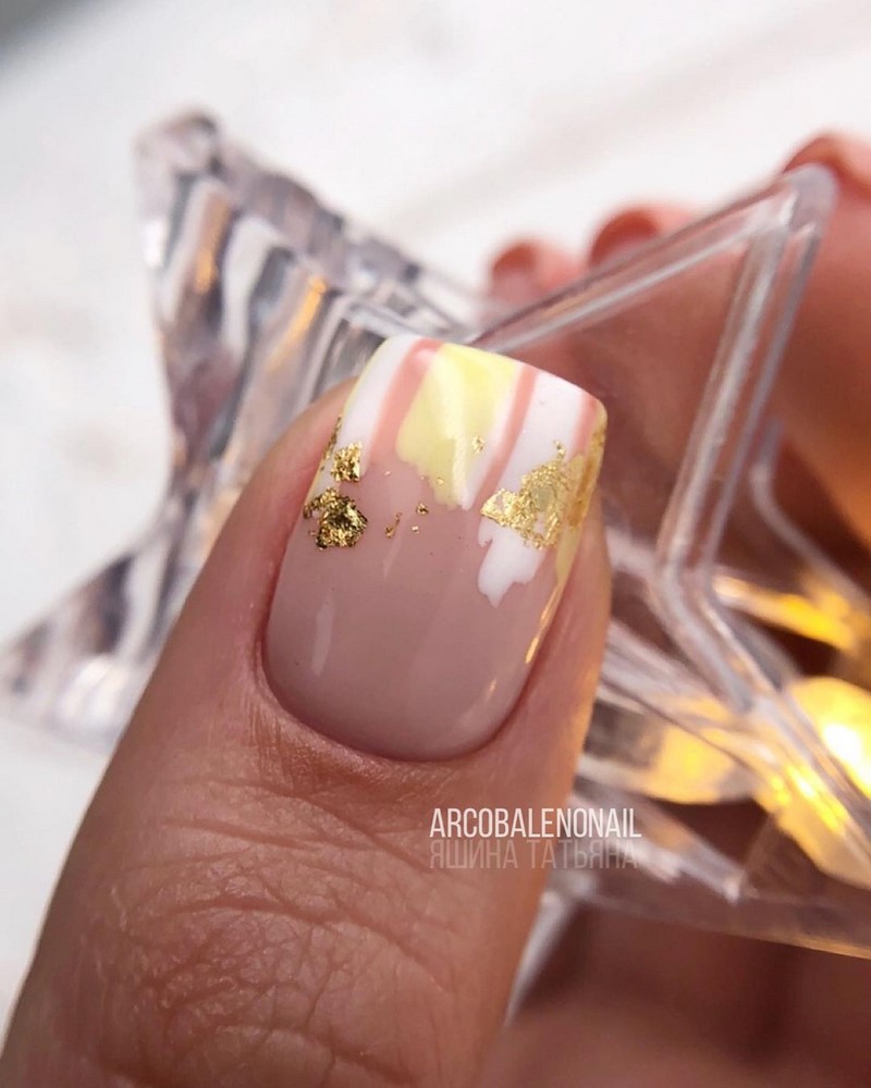 Блестящий маникюр с фольгой 2026 года: лучшие идеи дизайна ногтей с фольгой — фото