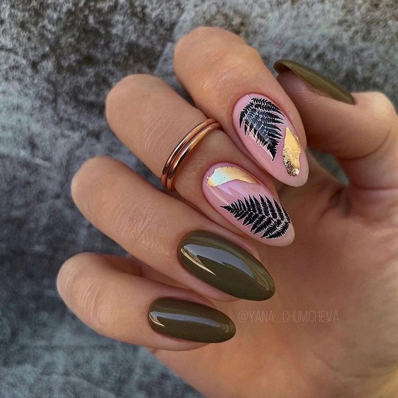 Блестящий маникюр с фольгой 2026 года: лучшие идеи дизайна ногтей с фольгой — фото