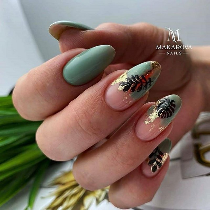 Блестящий маникюр с фольгой 2026 года: лучшие идеи дизайна ногтей с фольгой — фото