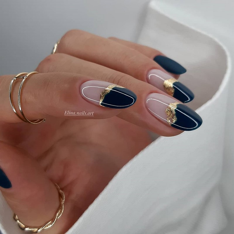 Блестящий маникюр с фольгой 2026 года: лучшие идеи дизайна ногтей с фольгой — фото