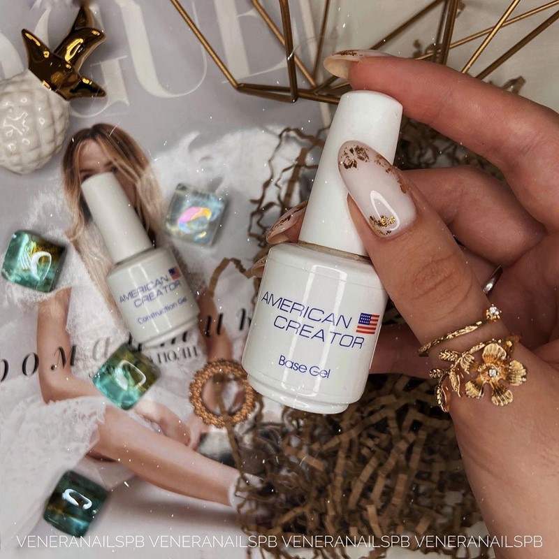 Блестящий маникюр с фольгой 2026 года: лучшие идеи дизайна ногтей с фольгой — фото