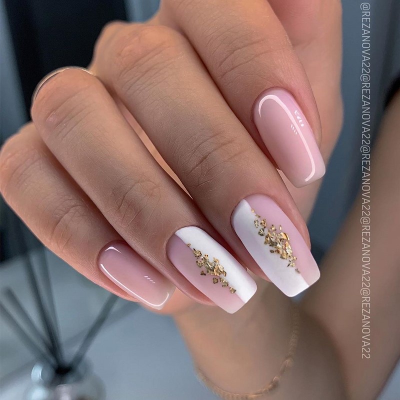 Блестящий маникюр с фольгой 2026 года: лучшие идеи дизайна ногтей с фольгой — фото