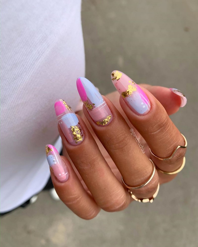 Блестящий маникюр с фольгой 2026 года: лучшие идеи дизайна ногтей с фольгой — фото