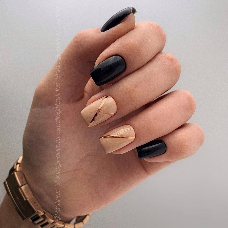 Блестящий маникюр с фольгой 2026 года: лучшие идеи дизайна ногтей с фольгой — фото