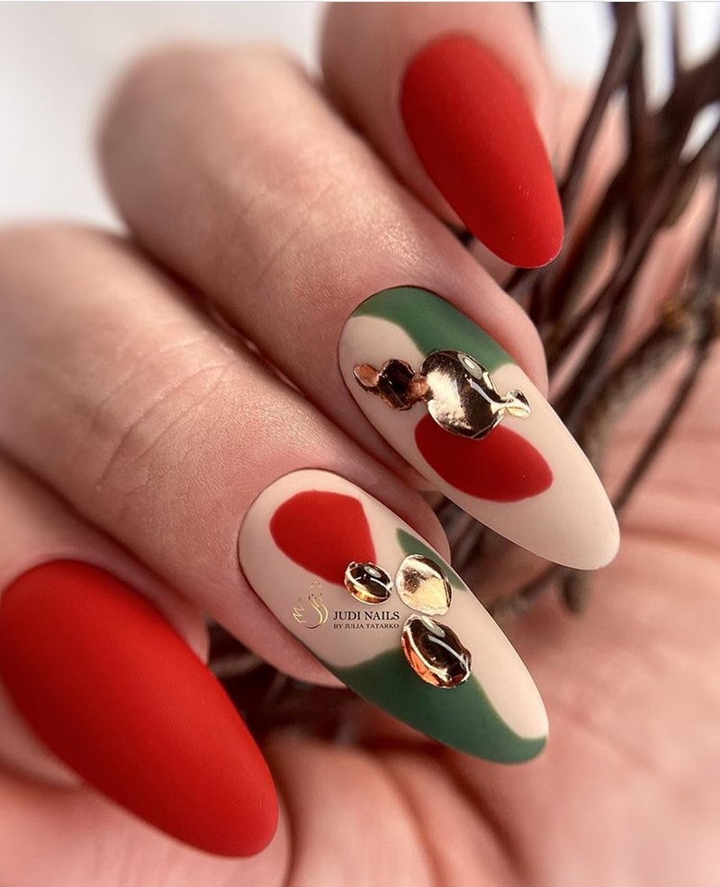 Блестящий маникюр с фольгой 2026 года: лучшие идеи дизайна ногтей с фольгой — фото