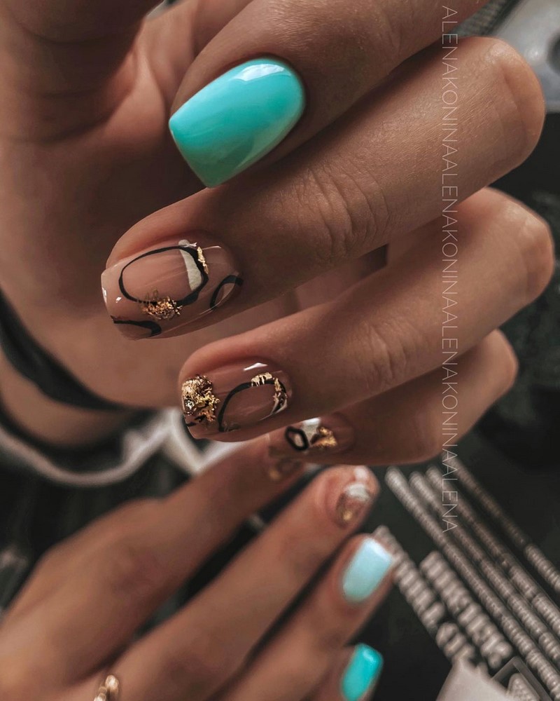 Блестящий маникюр с фольгой 2026 года: лучшие идеи дизайна ногтей с фольгой — фото