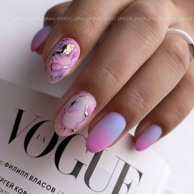 Блестящий маникюр с фольгой 2026 года: лучшие идеи дизайна ногтей с фольгой — фото