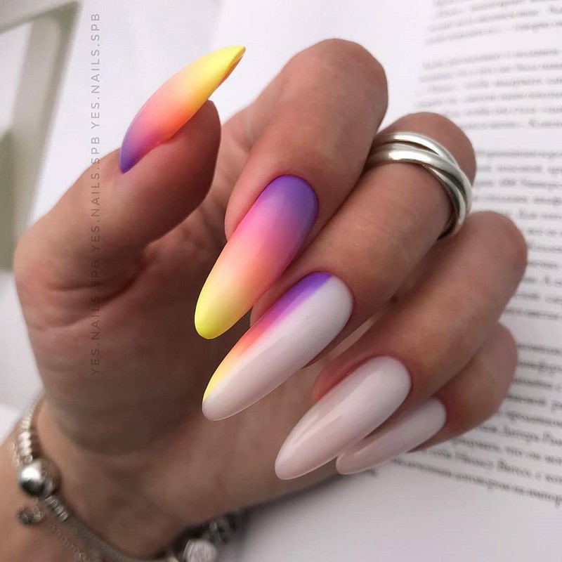 Суперновинки маникюра весна-лето 2026 – модные тренды сезонного дизайна ногтей