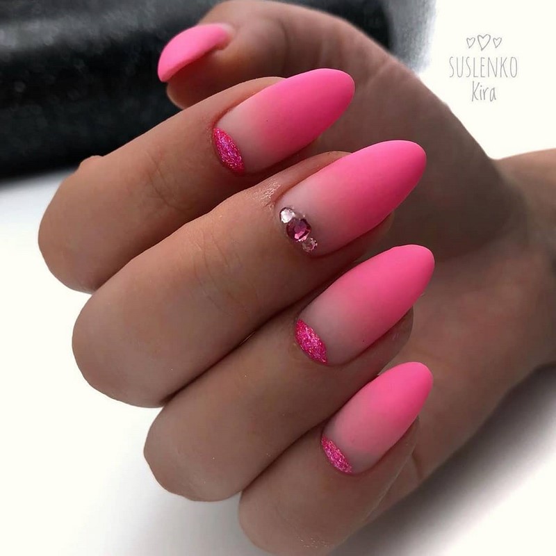 Суперновинки маникюра весна-лето 2026 – модные тренды сезонного дизайна ногтей