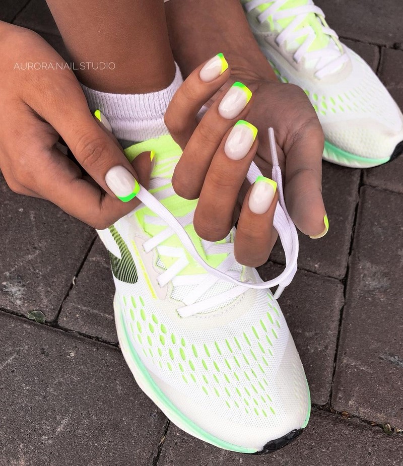 Суперновинки маникюра весна-лето 2026 – модные тренды сезонного дизайна ногтей