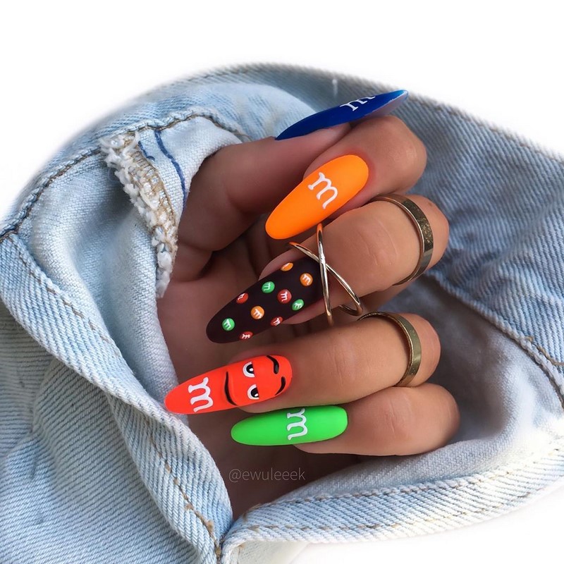 Суперновинки маникюра весна-лето 2026 – модные тренды сезонного дизайна ногтей