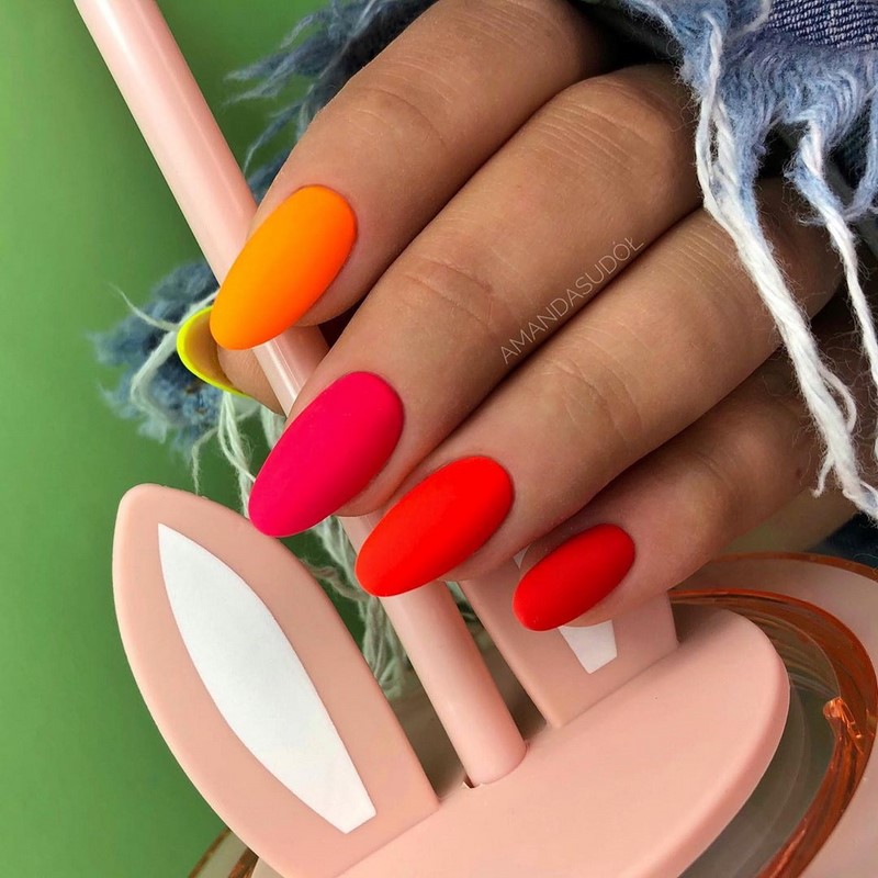 Суперновинки маникюра весна-лето 2026 – модные тренды сезонного дизайна ногтей