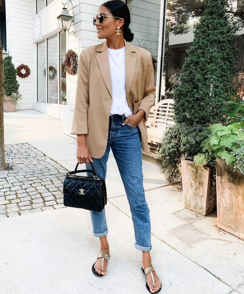 Все о базовом и капсульном гардеробе: актуальные примеры образов 2026