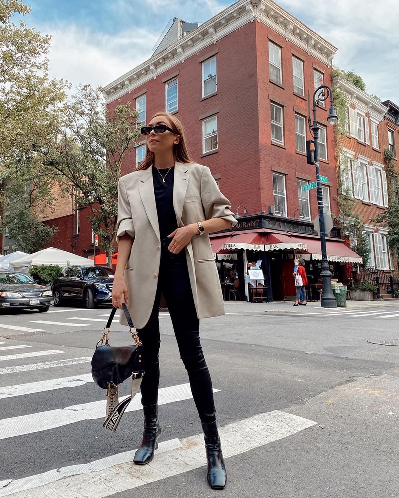 Все о базовом и капсульном гардеробе: актуальные примеры образов 2026