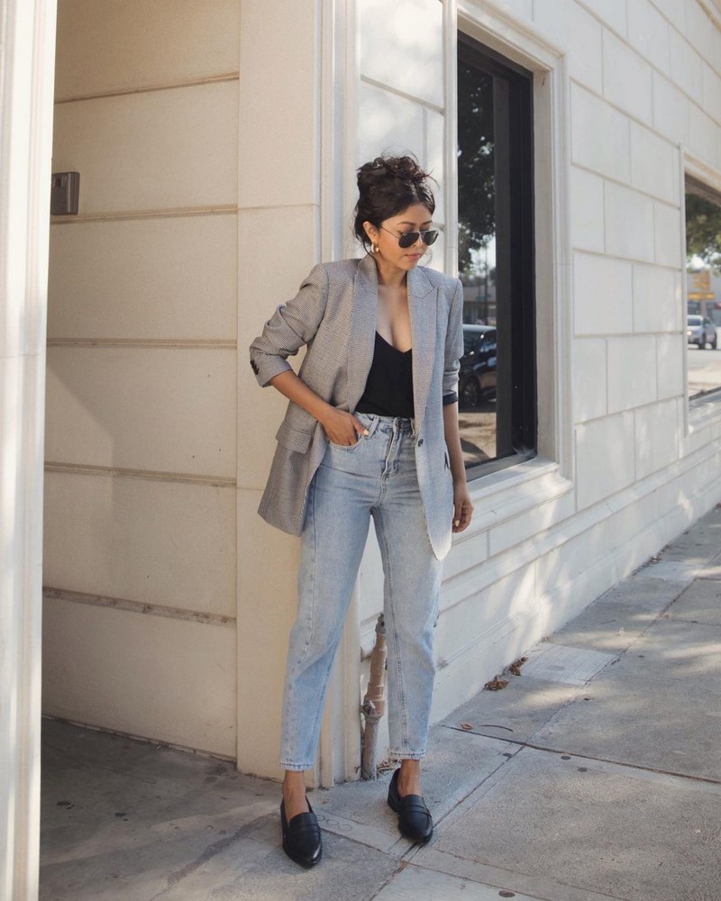 Все о базовом и капсульном гардеробе: актуальные примеры образов 2026