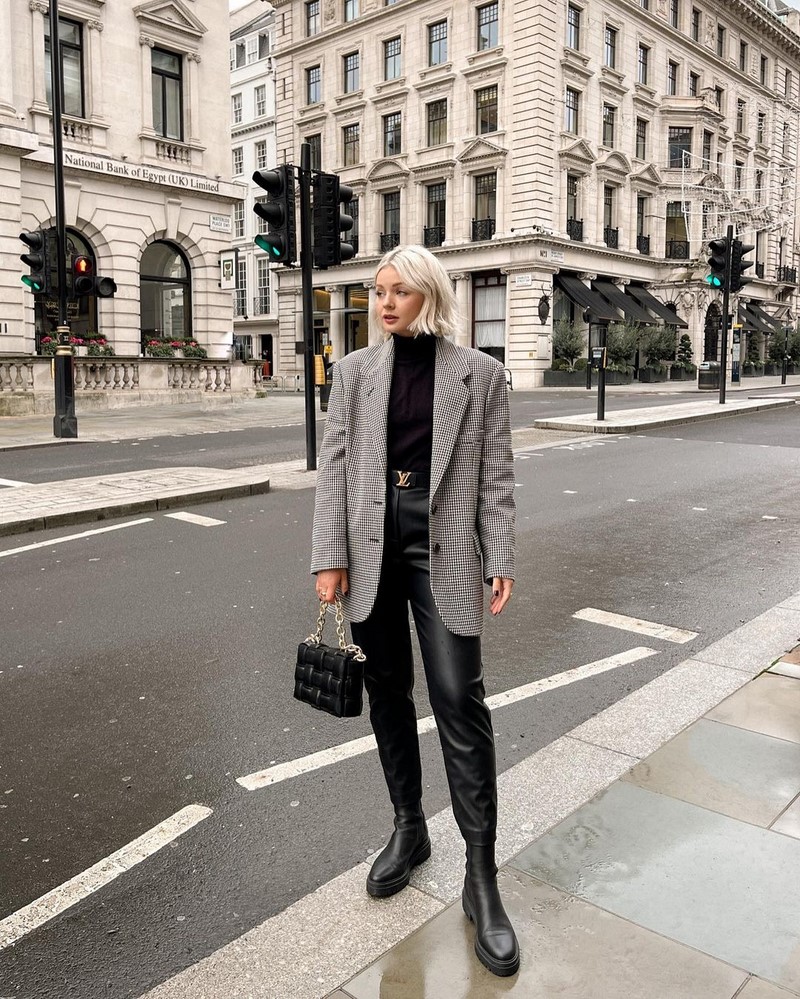 Все о базовом и капсульном гардеробе: актуальные примеры образов 2026