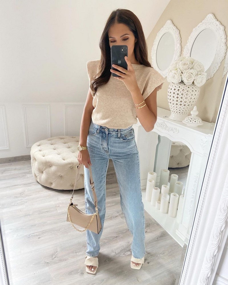 Все о базовом и капсульном гардеробе: актуальные примеры образов 2026